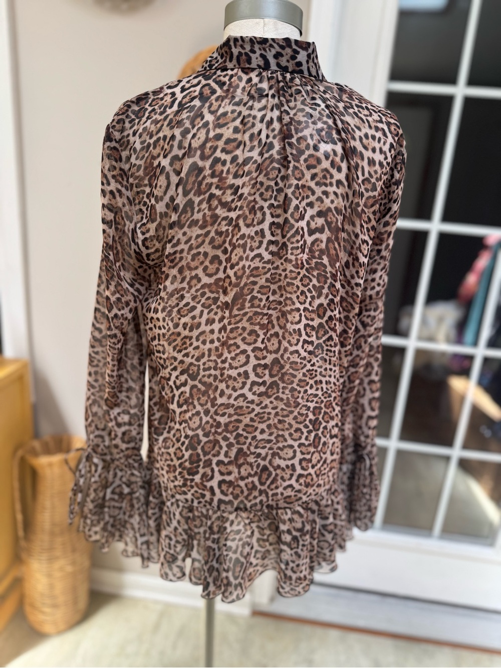 NWT Zara Leopard Print Sheer Ruffle Tie Front Blouse Bell Sleeve Top Brown L - Picture 6 of 9